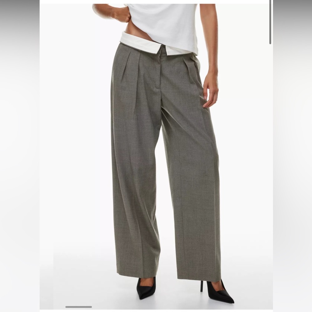Aritzia bureau pants grey and white